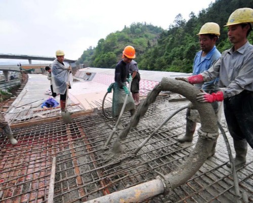 small shotcrete pump